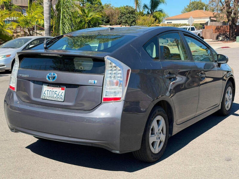 2011 Toyota Prius Two