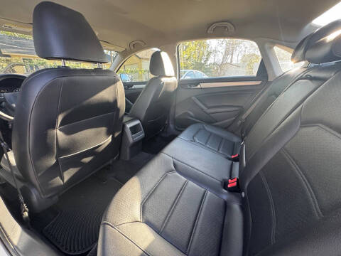 2015 Volkswagen Passat 1.8T Limited Edition