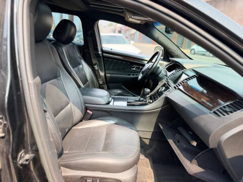 2015 Ford Taurus Limited