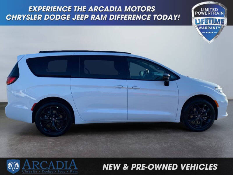 2026 Chrysler Pacifica Select
