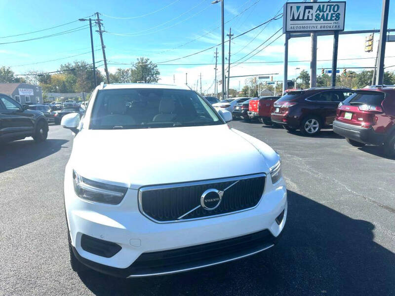 2019 Volvo XC40 T5 Momentum