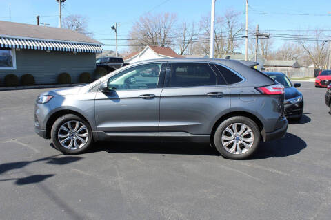 2022 Ford Edge Titanium