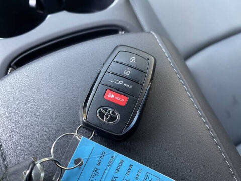 2023 Toyota Venza LE