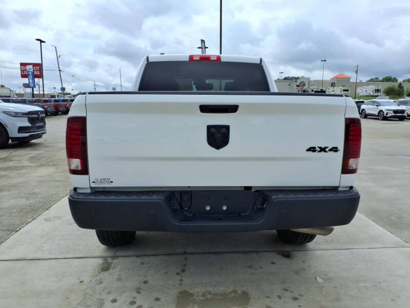 2024 RAM 1500 Classic SLT