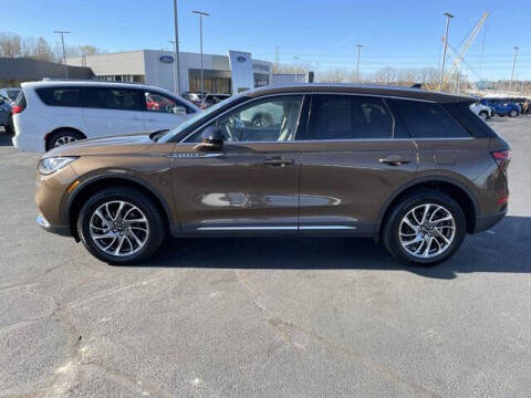 2022 Lincoln Corsair Standard