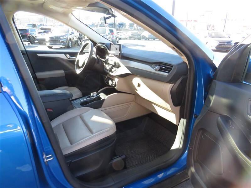 2020 Ford Escape SEL