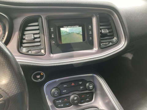 2017 Dodge Challenger SXT