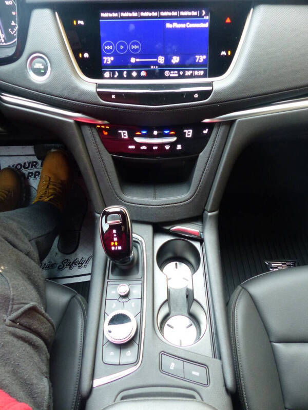 2024 Cadillac XT6 Luxury