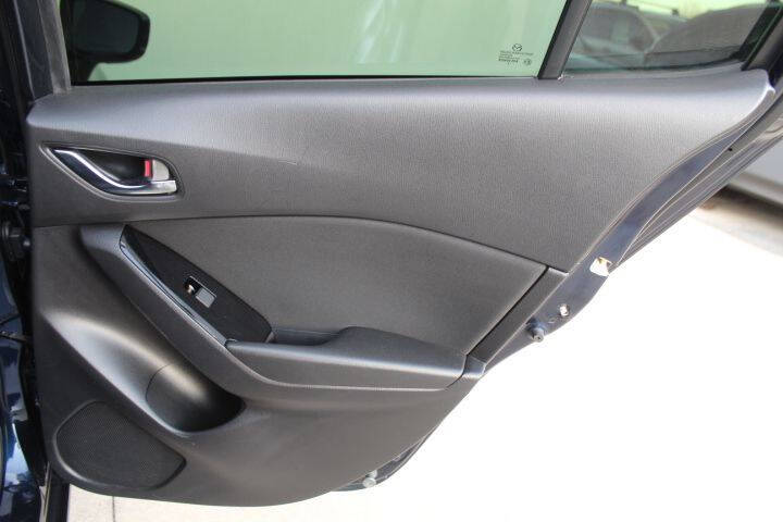 2018 Mazda MAZDA3 Sport