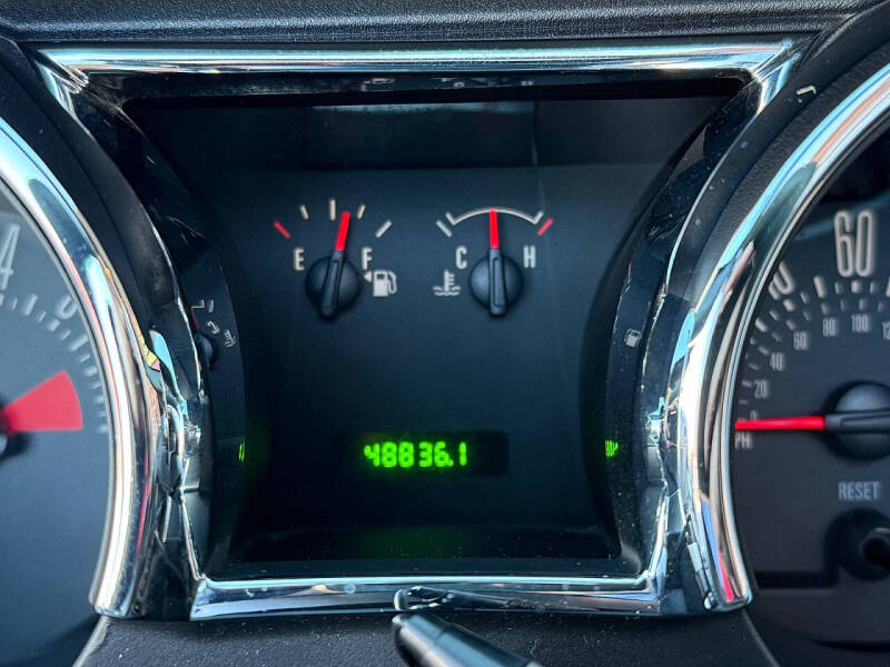 2006 Ford Mustang V6 Deluxe