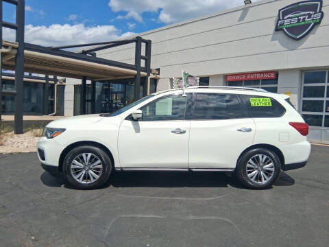 2019 Nissan Pathfinder SL