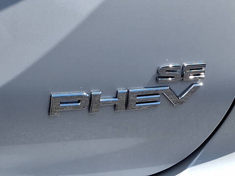 2025 Mitsubishi Outlander PHEV SE