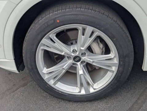 2022 Audi Q8 quattro Premium Plus 55 TFSI