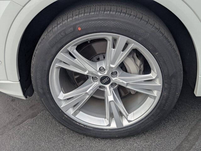 2022 Audi Q8 quattro Premium Plus 55 TFSI