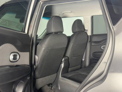 2017 Kia Soul +