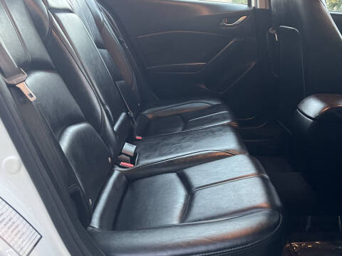 2018 Mazda MAZDA3 Touring