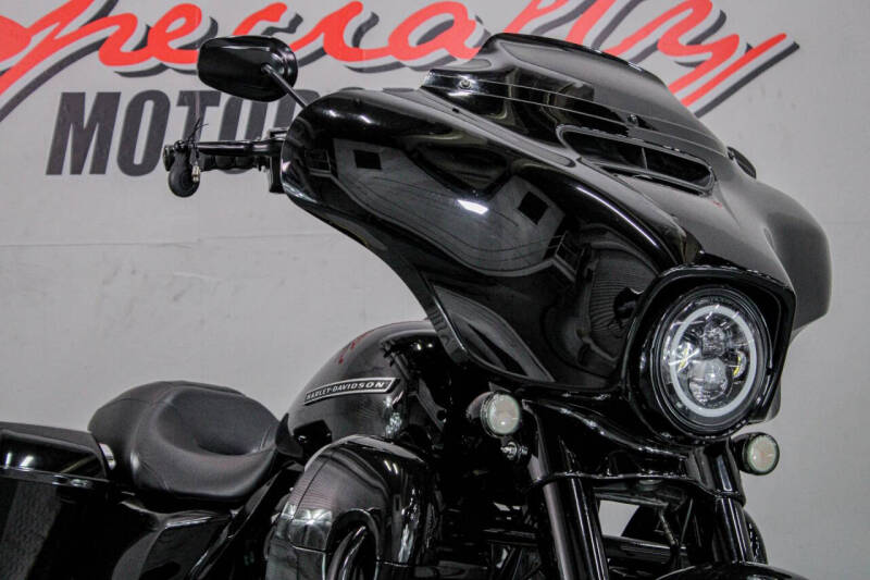 2018 Harley-Davidson Street Glide Special