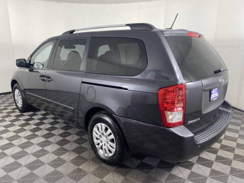 2012 Kia Sedona LX