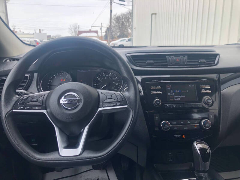 2018 Nissan Rogue Sport SV