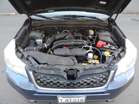 2014 Subaru Forester 2.5i