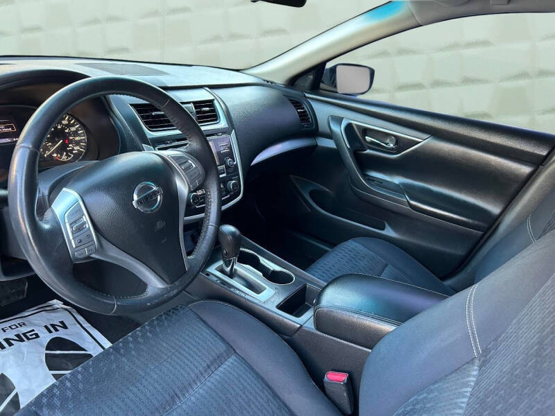 2017 Nissan Altima 2.5 SV