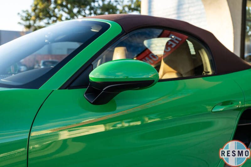 2023 Porsche 718 Boxster S