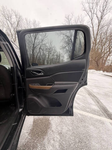 2018 GMC Acadia SLE-2