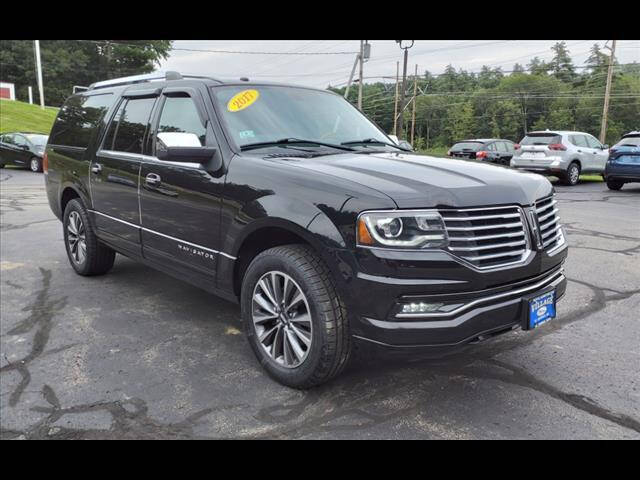 2017 Lincoln Navigator L for sale at VILLAGE MOTORS in South Berwick ME