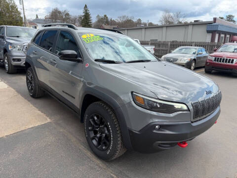 2023 Jeep Cherokee Trailhawk