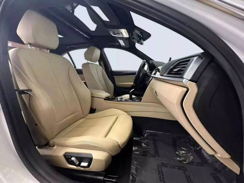 2017 BMW 3 Series 330i xDrive