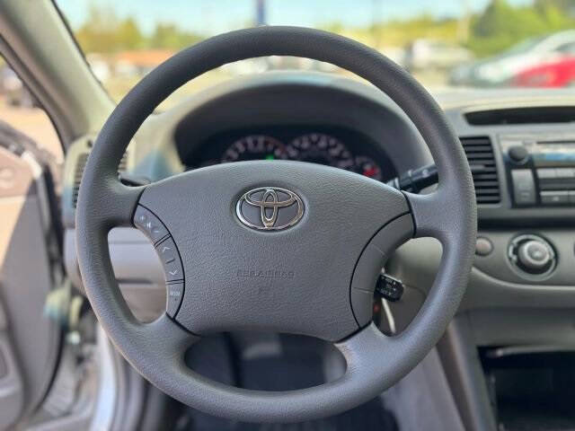 2005 Toyota Camry LE