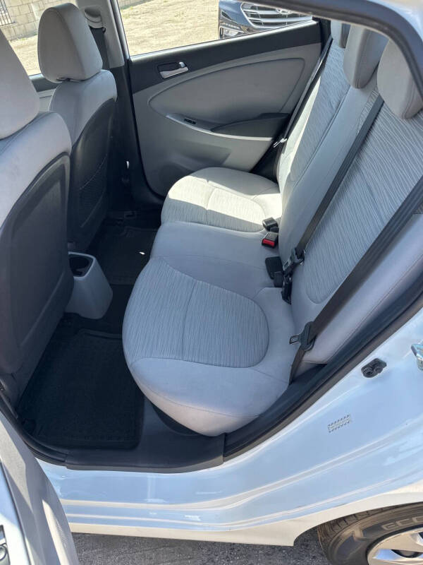 2015 Hyundai Accent GLS