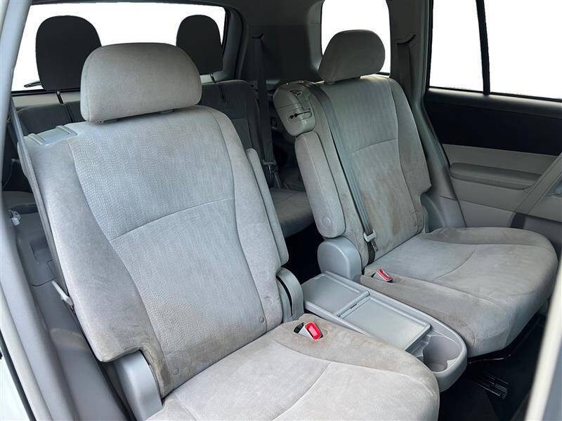 2012 Toyota Highlander SE