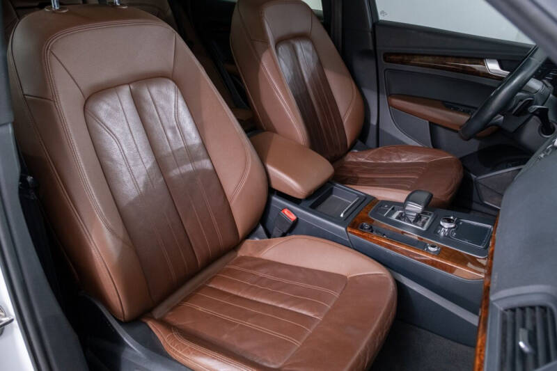 2018 Audi Q5 2.0T quattro Premium Plus