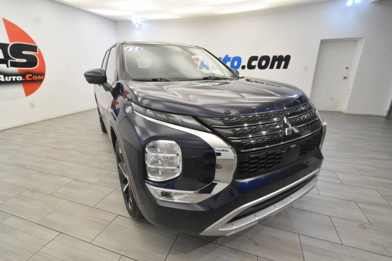 2023 Mitsubishi Outlander SE