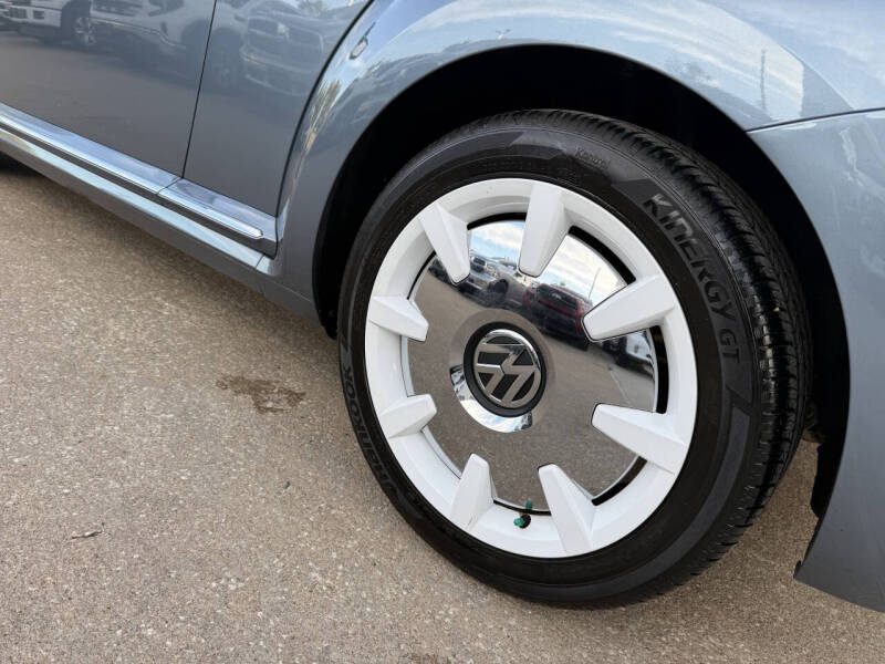 2019 Volkswagen Beetle Convertible 2.0T Final Edition SEL