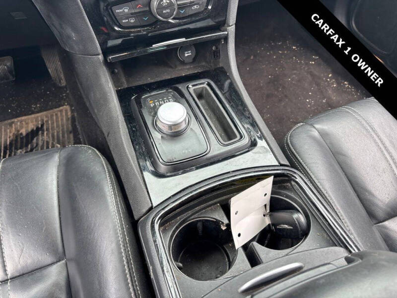 2018 Chrysler 300 S
