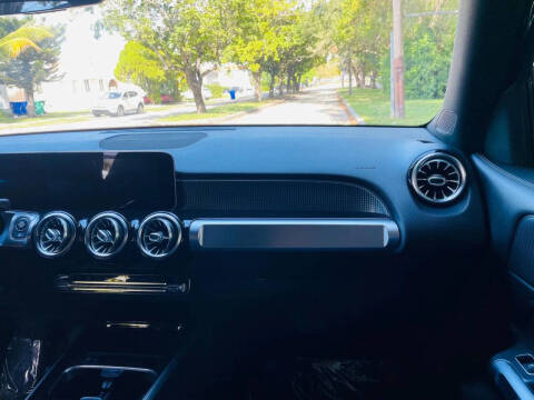 2021 Mercedes-Benz GLB GLB 250