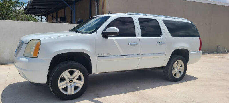 2008 GMC Yukon XL for sale at Auto Finance La Meta in San Antonio TX