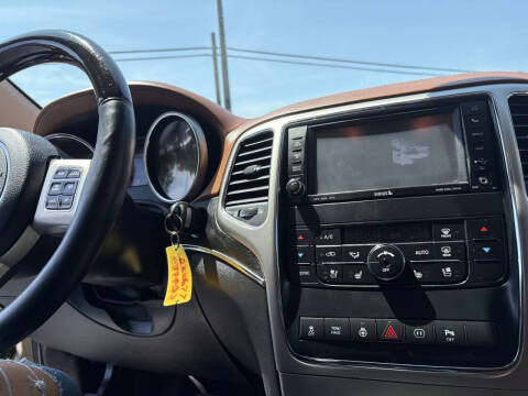 2011 Jeep Grand Cherokee Overland Summit