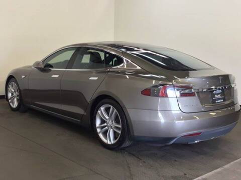 2015 Tesla Model S 85D