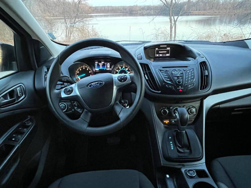 2016 Ford Escape S
