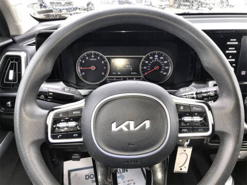 2023 Kia Sorento LX
