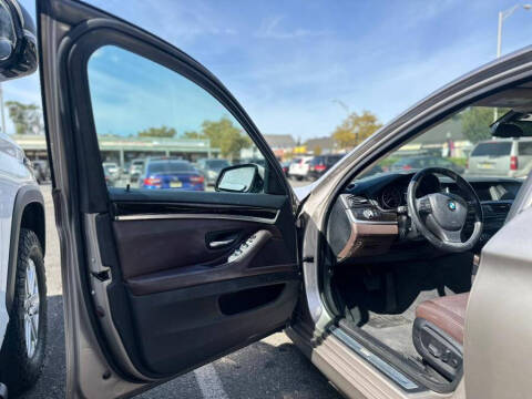 2015 BMW 5 Series 528i xDrive