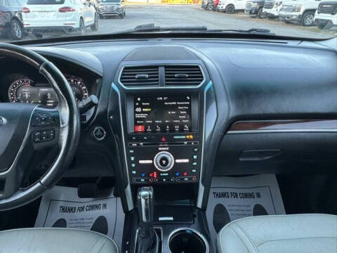 2017 Ford Explorer Platinum