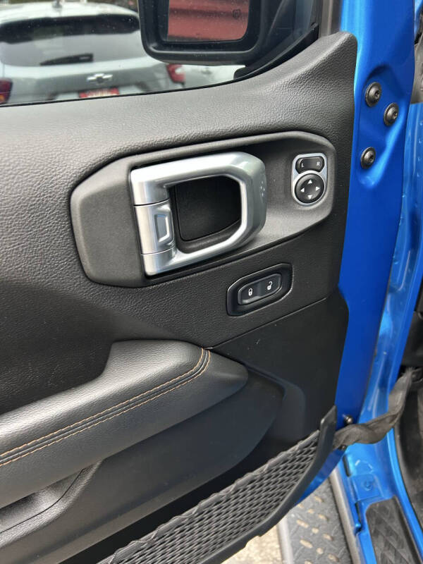 2021 Jeep Gladiator Mojave