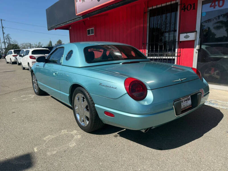 2002 Ford Thunderbird Deluxe