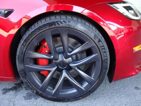 2023 Tesla Model S Plaid
