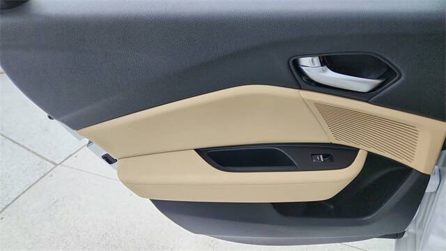 2025 Acura TLX w/Tech