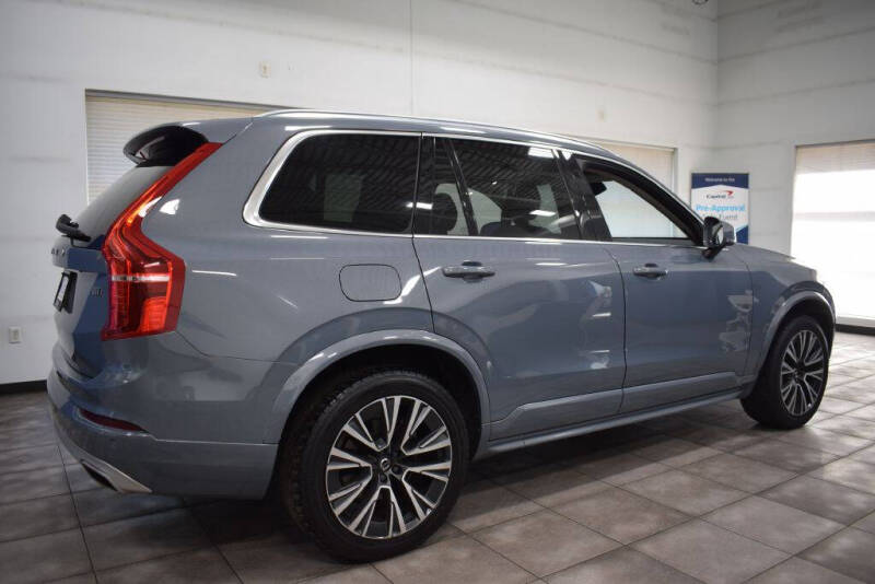 2020 Volvo XC90 T5 Momentum